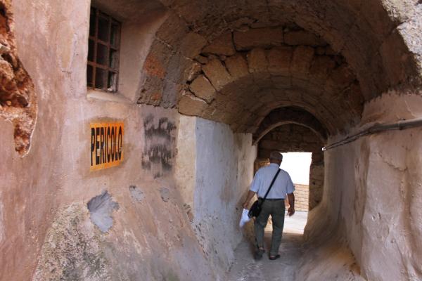 Salento guide turistiche: Visita guidata e passeggiata naturalistica tra i canaloni carsici il Reale e l'Universo a Matino