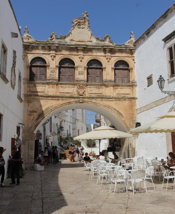 Visita guidata a ostuni, arco ponte Scoppa