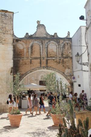 Visita guidata a ostuni, arco ponte Scoppa