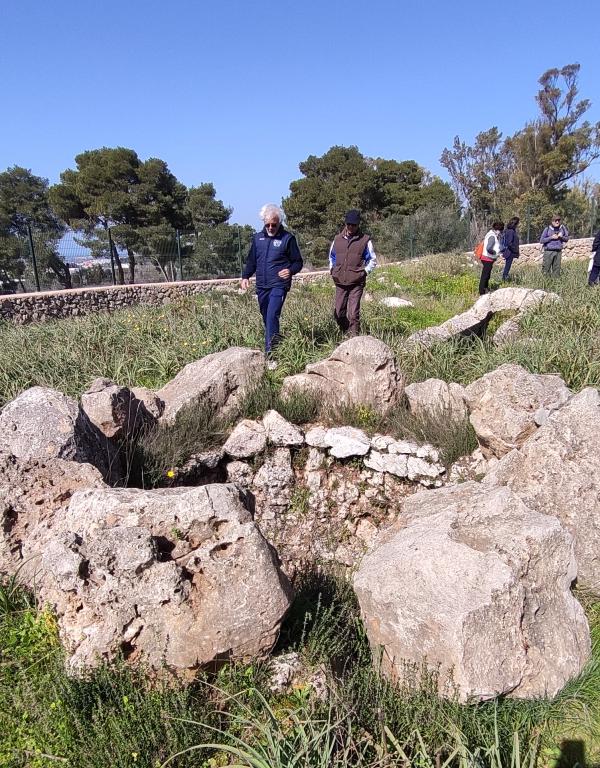 Passeggiata naturalistica sulla collina di Sant'Eleuterio a Matino