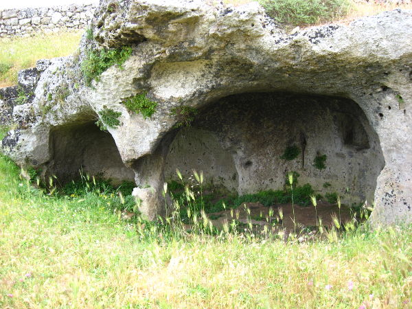 Passeggiata naturalistica nel villaggio rupestre di Macurano - Alessano