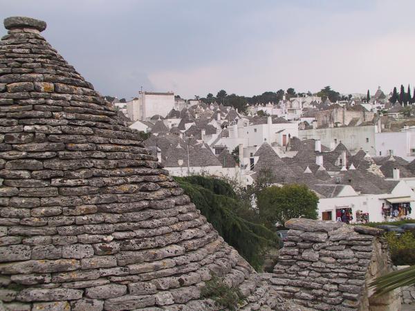 Visita guidata ai trulli di Alberobello, panoramica sui trulli