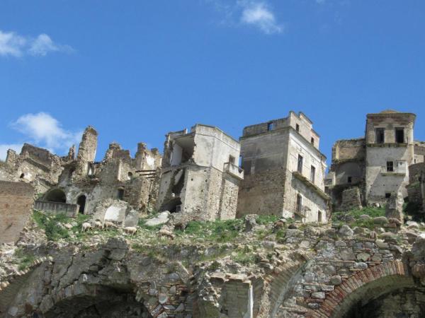 Visita guidata a Craco la città fantasma