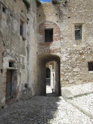 Visita guidata a Craco la città fantasma