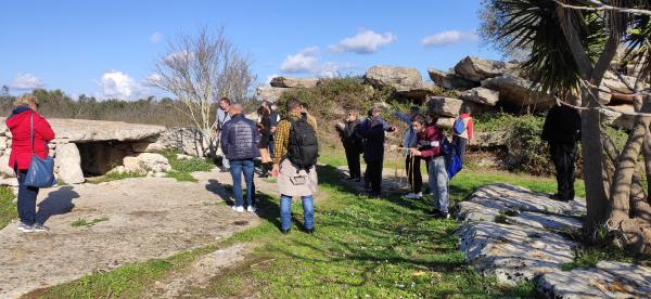 Visite guidate al giardino dei megaliti a Giurdignano