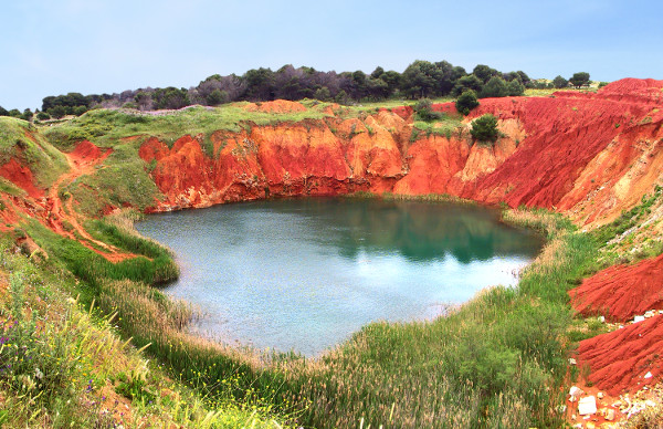 Trekking ad Otranto: dalla Torre del Serpe al lago di bauxite