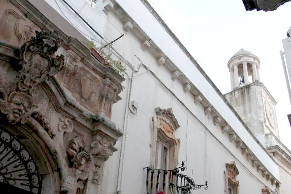 Visita guidata a Locorotondo nella Valle d'Itria, palazzo Morelli