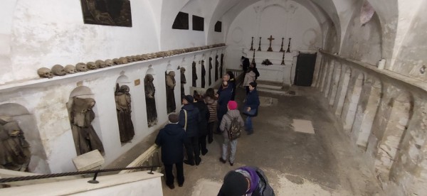 VVisita guidata alla cripta delle mummie di Oria