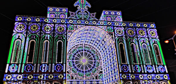 Le famose luminarie di Scorrano